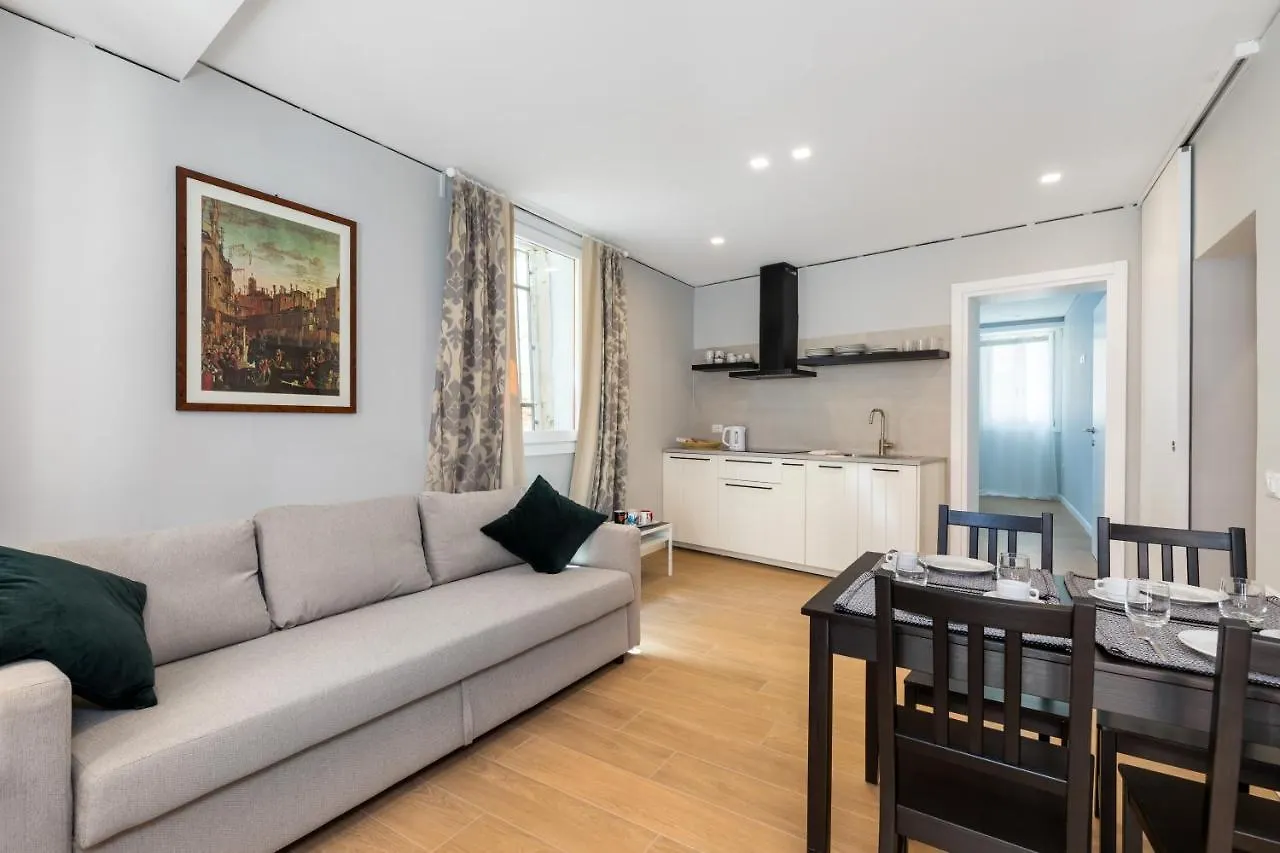 Bricola Biennale Apartments Venice