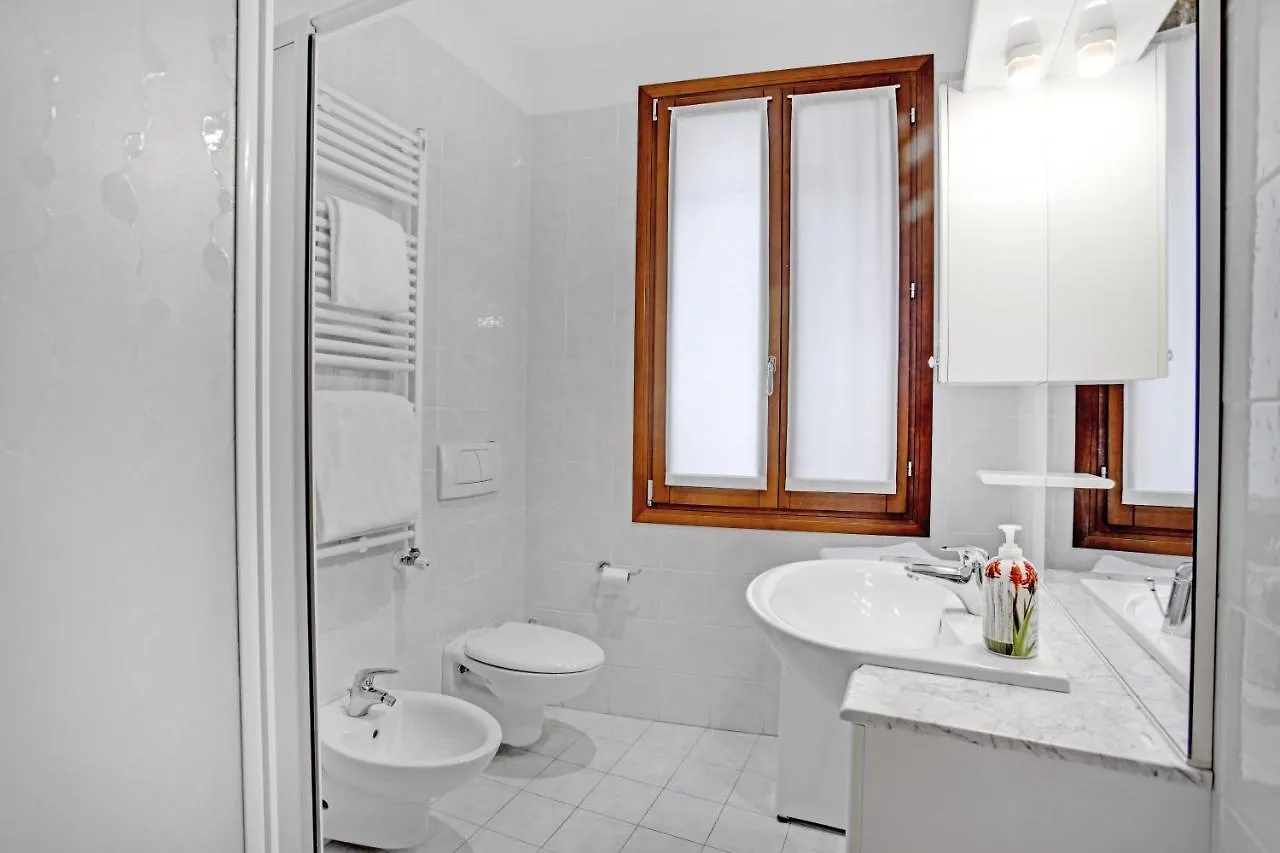 Bricola Biennale Apartments Venice