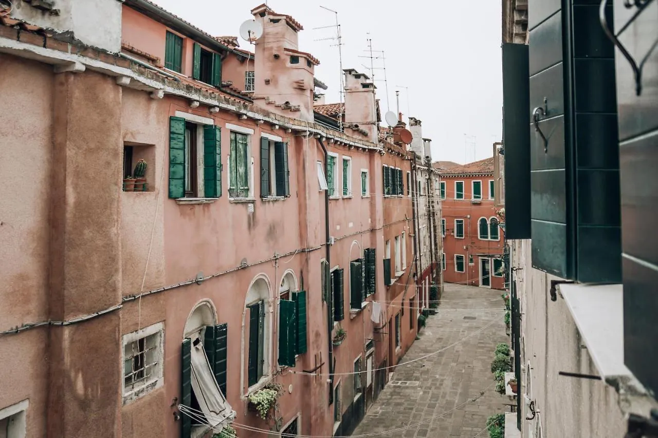 Bricola Biennale Apartments Venice